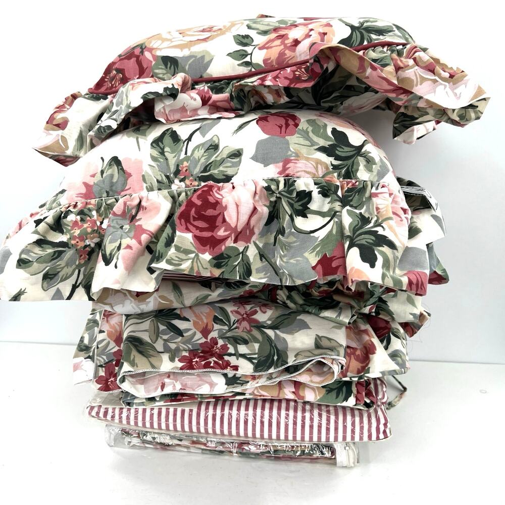 Croscill Arbor Rose complete bedding pillows and curtain set - Picture 1 of 16